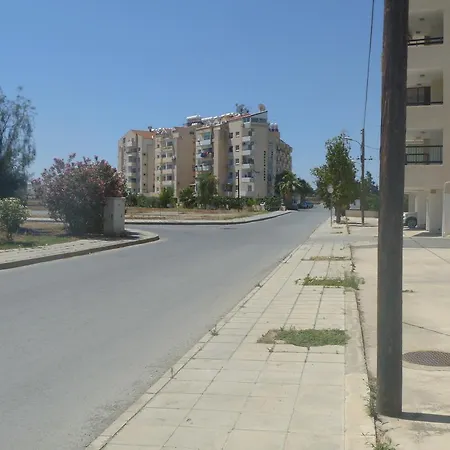 3bdr 55, Mavros Court 80 Larnaca