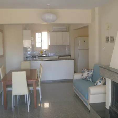 3bdr 55, Mavros Court 80 Lägenhet *