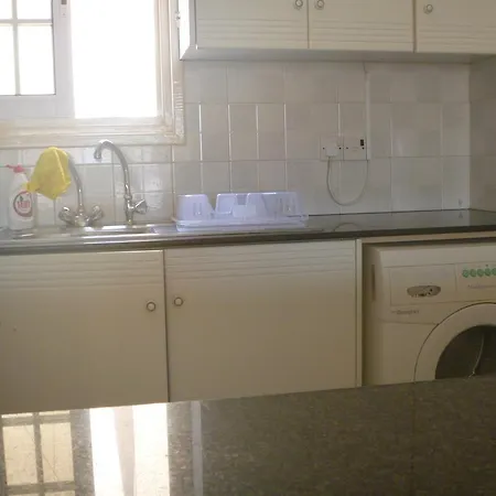 3bdr 55, Mavros Court 80 Lägenhet *