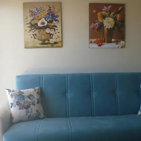 3bdr 55, Mavros Court 80 * Larnaca