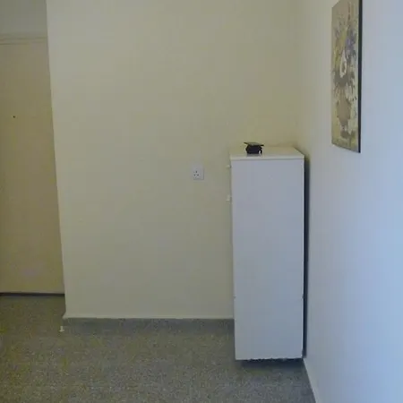 3bdr 55, Mavros Court 80 Lägenhet